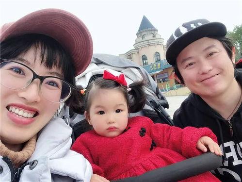 国产夫妻自拍在线,私密生活瞬间,揭秘家庭情感世界 第3张 国产夫妻自拍在线,私密生活瞬间,揭秘家庭情感世界 第3张